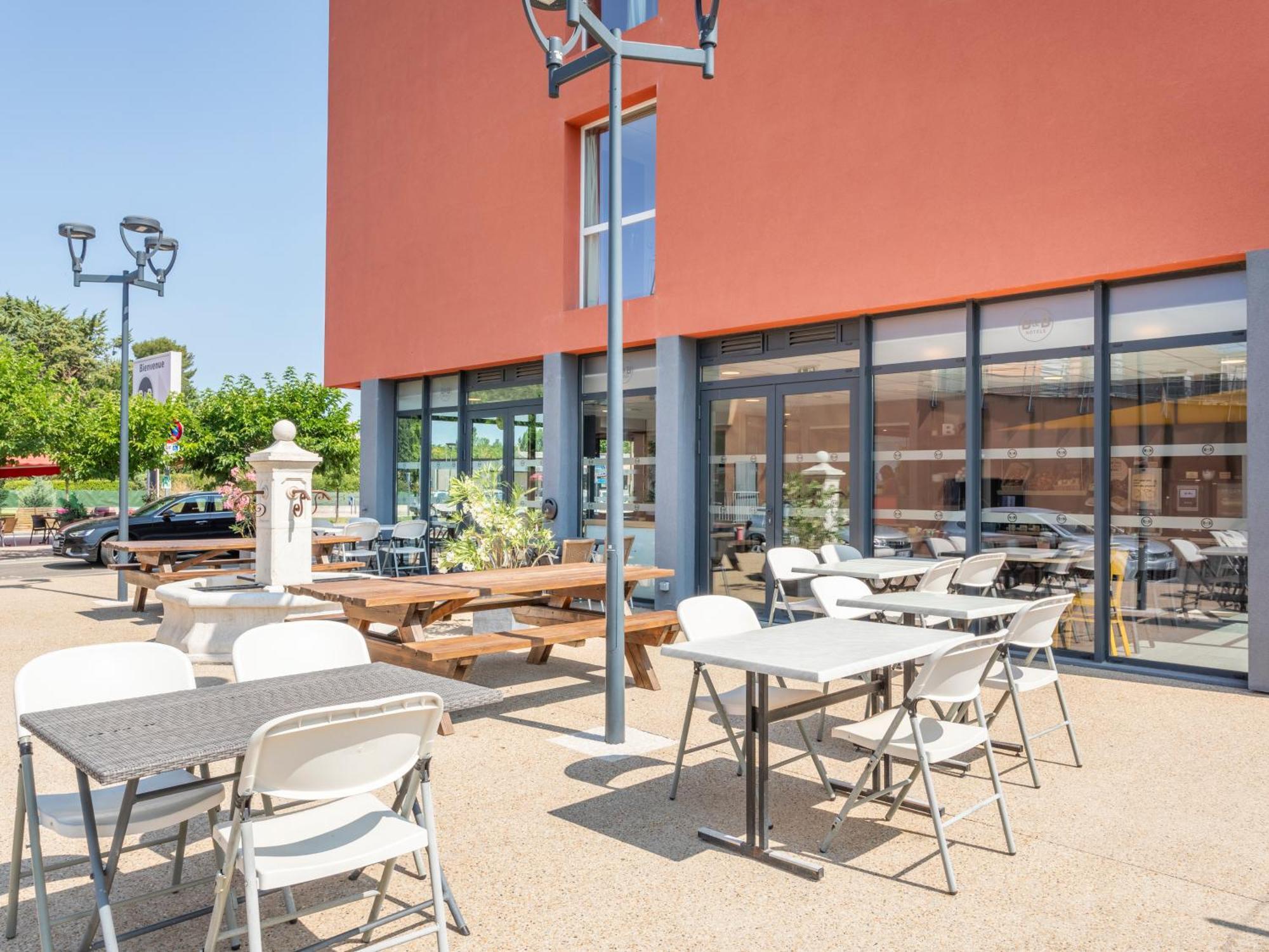 B&B Hotel Aix En Provence Venelles Exterior photo